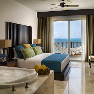 Cancun 3 Bedroom Loft Suite All-Inclusive | Villa del Palmar